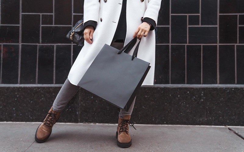 Where to Buy Authentic Ladies Bags in the UAE